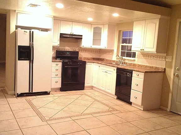 5th image of 26205 Oshua Dr