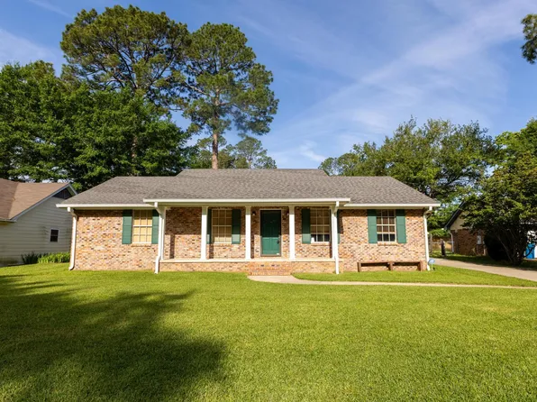3031 Mesa Dr, Hattiesburg, MS 39402