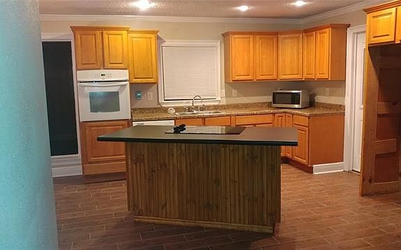 5th image of 4901 Marque Dr