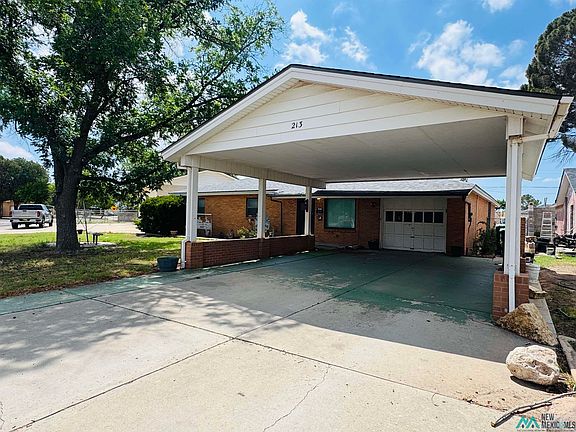 2nd image of 213 E Berry Dr