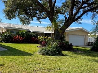 11750 4th St E, Treasure Island, FL 33706