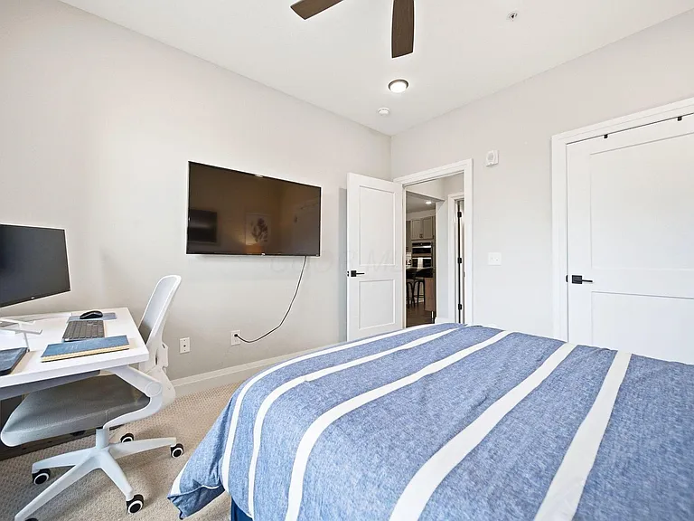 751 N 6th St #205 — Photo 30