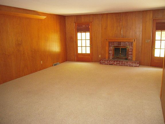 Main level familyroom