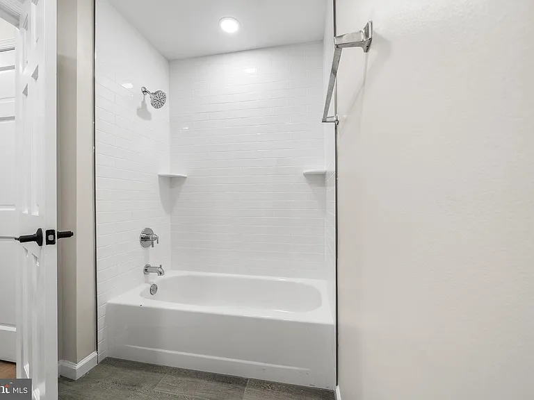 6607 Jupiter Hills Cir #E — Photo 24