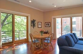 2nd image of 2028 W Belmont Ave #2E