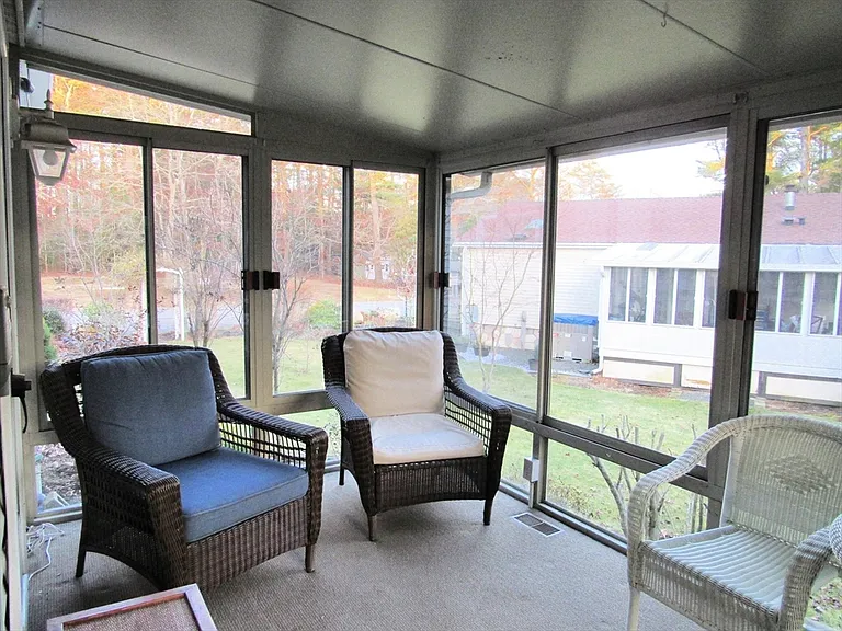 2 Heather Ln — Photo 10