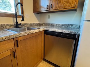 906 8th St S #1, Moorhead, MN 56560