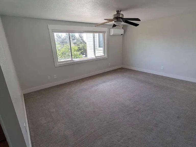 838 S Roberta St #1 — Photo 3