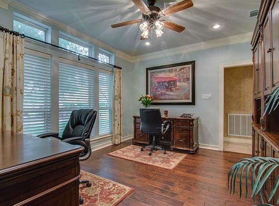 5th image of 5024 River Bluff Dr