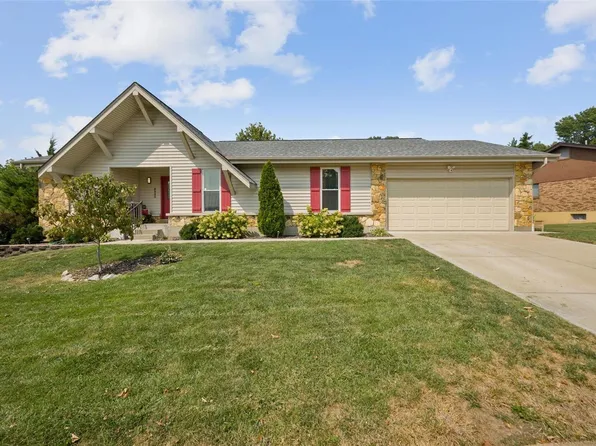 5933 Briarmist Pl, Saint Louis, MO 63128