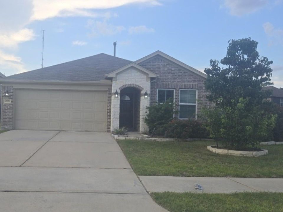 1st image of 29219 Enchanted Falls Cir