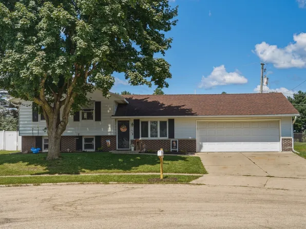 601 High St, Dixon, IL 61021