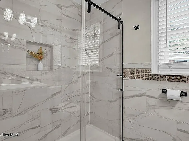 3416 Wilshire Blvd — Photo 19