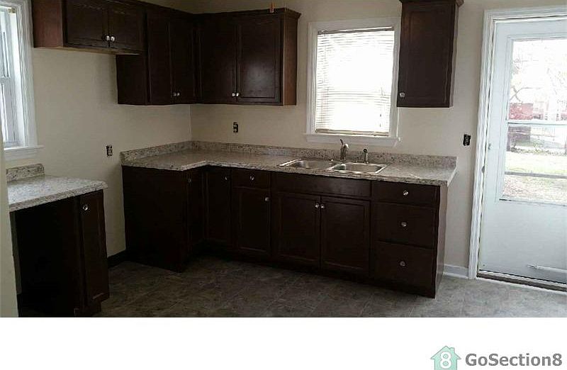 1st image of 2110 Royall Ave