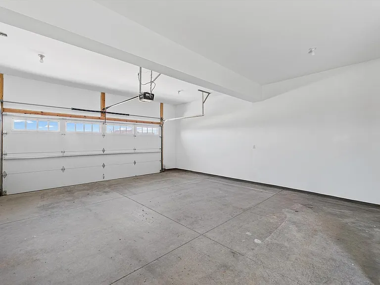 1306 Roberto Rd — Photo 41