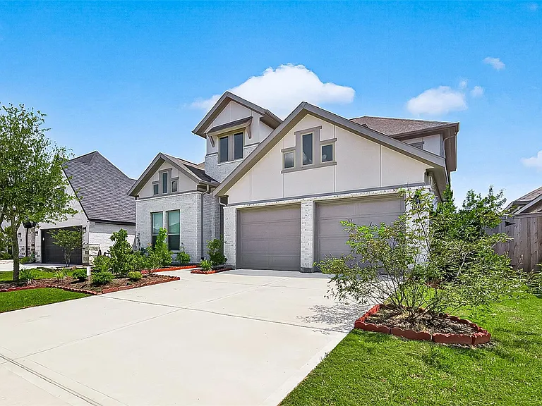 410 Mercury Sky Rd — Photo 4