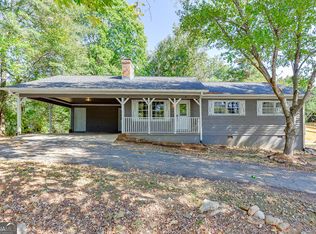 5837 Meadow View Ln, Flowery Branch, GA 30542