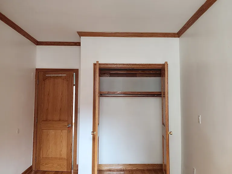 Maple Ave — Photo 12