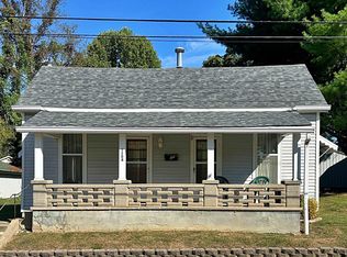 1308 E Van Trees St, Washington, IN 47501