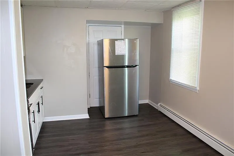 2 bed, 900 sqft, $795 — Photo 4