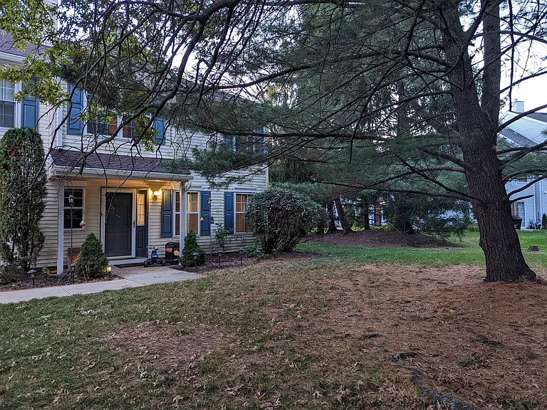 671 Snowdrop Ct — Photo 21