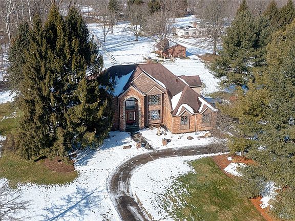 4th image of 1200 River Rd