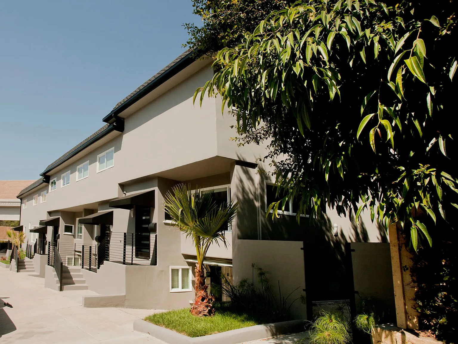 Gorgeous 2 Story Townhome...Great Location! CALL NOW! — Photo 1