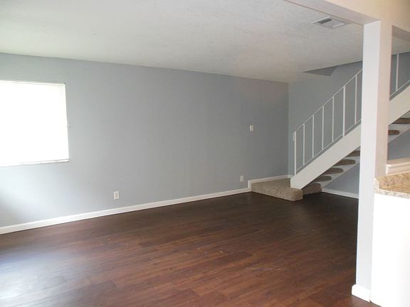 2nd image of 820 W Tiffany Dr APT 2