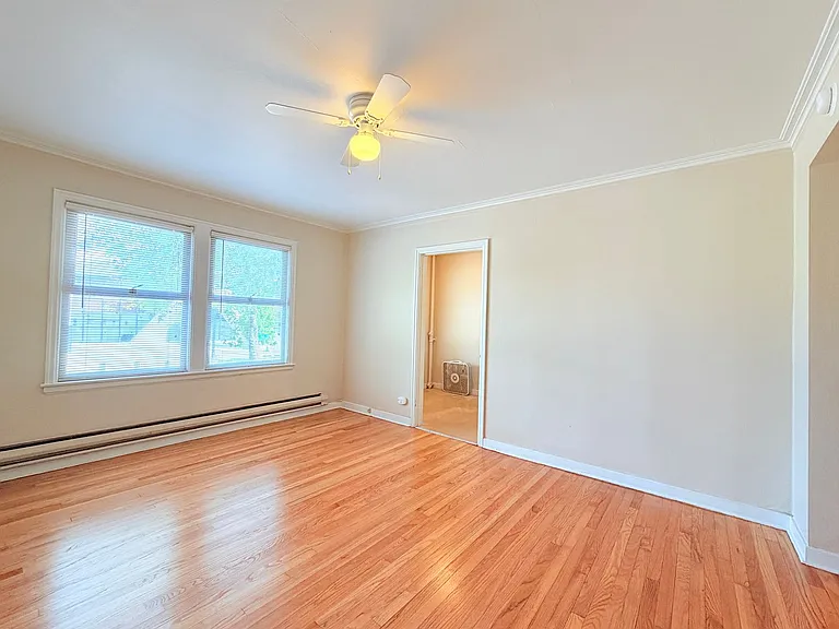 Spacious Units in a Vintage Brick Building- Walk to Seattle Center, Shops,and Restaurants! — Photo 21