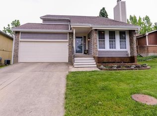 8170 Pepperwood Dr, West Chester, OH