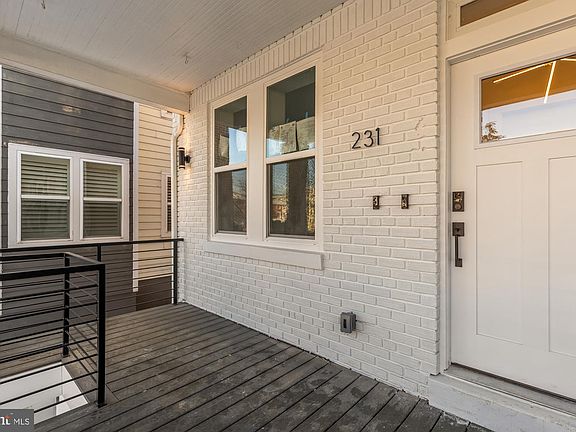 3rd image of 231 S St NE #2