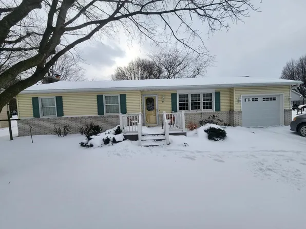 95 Hutchinson Dr, North East, PA 16428