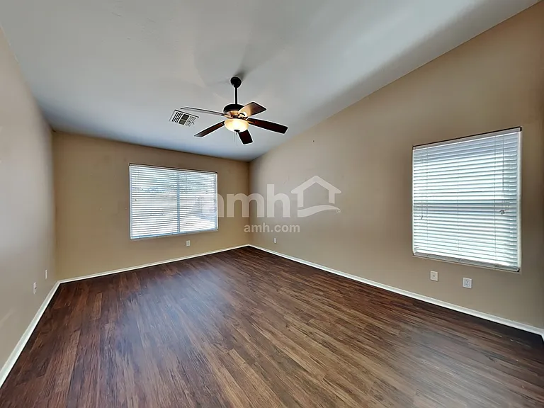 16776 W Mesquite Dr — Photo 10