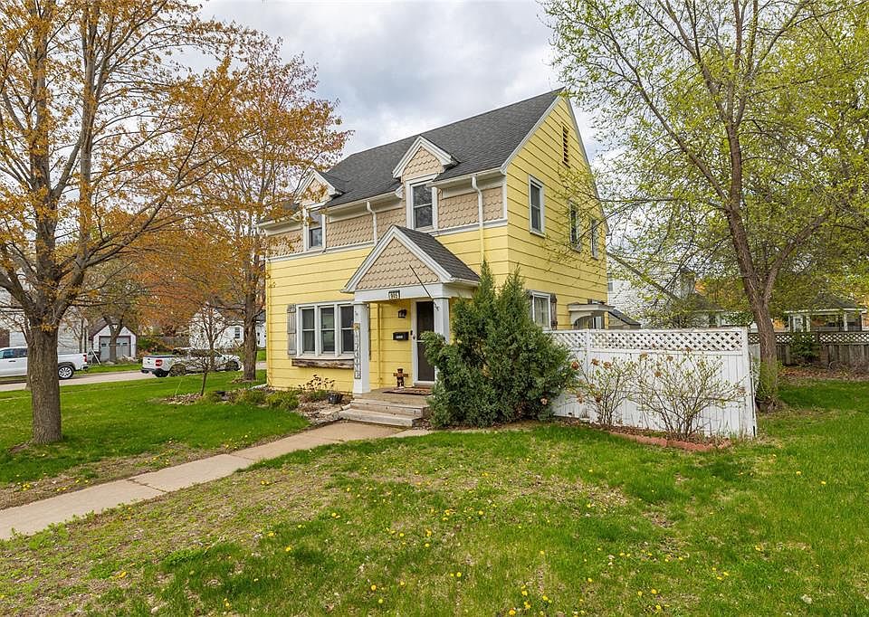 1st image of 905 Margaret Street