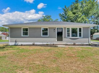 1006 Maywood Dr, Vinton, VA 24179