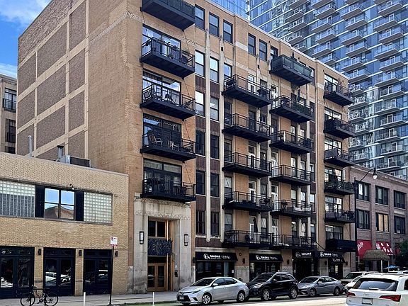 2nd image of 1307 S Wabash Ave APT 302