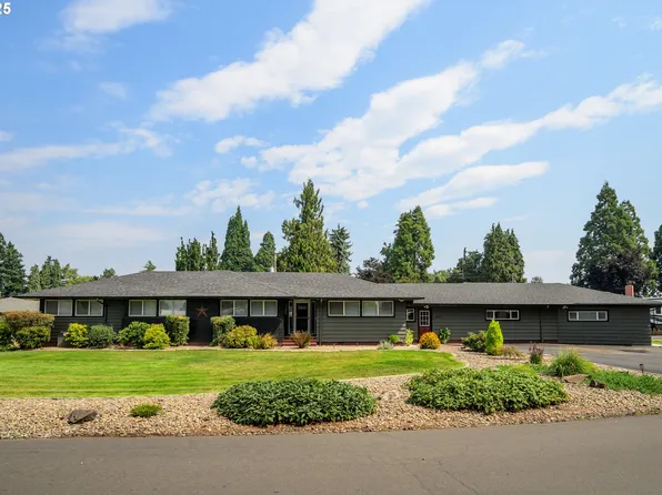 2815 Wayside Ln, Springfield, OR 97477