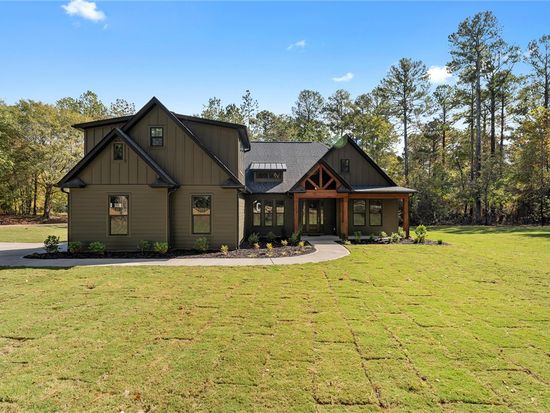 1002 Princeton Rd, Williamston, SC 29697