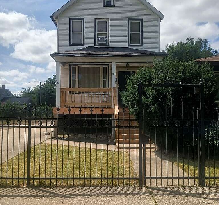 1st image of 414 N Lockwood Ave