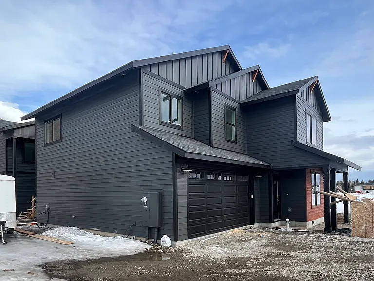 240 San Badger Dr — Photo 2