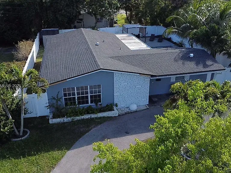 4420 NW 30th Ct — Photo 1