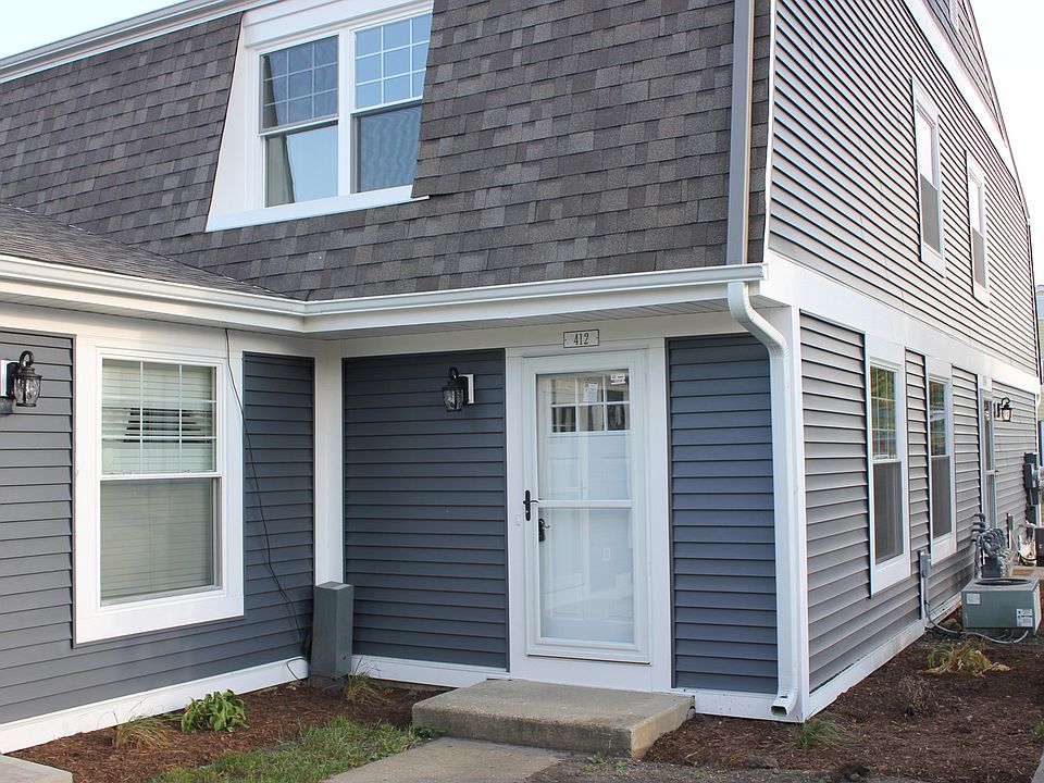 1st image of 412 Somerset Ln #7C