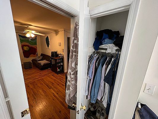 5th image of 230 E 7th St APT 2B