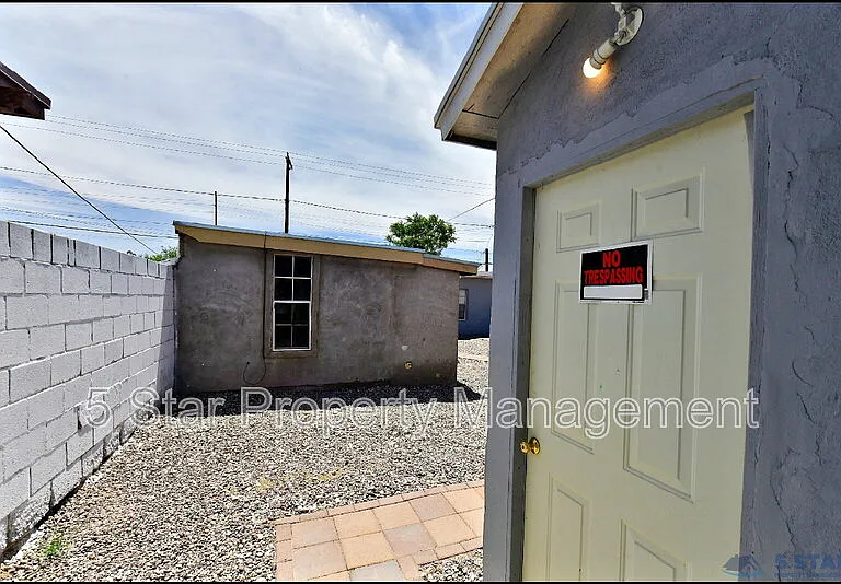 1910A Olive Ave — Photo 22