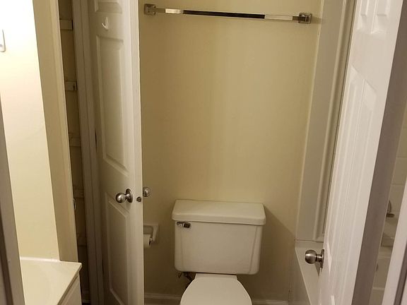 3rd image of 178 Gazette Ave APT 12