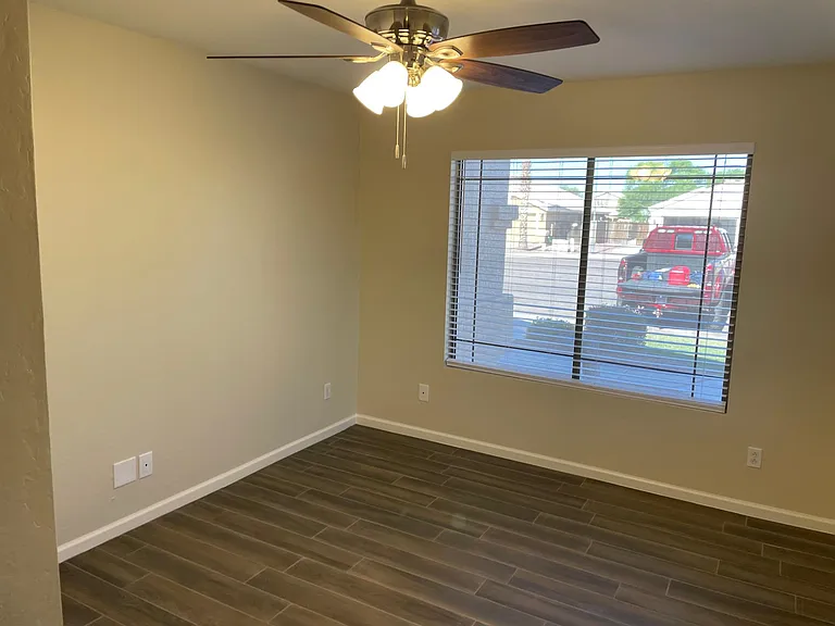 8744 W Lone Cactus Dr — Photo 7