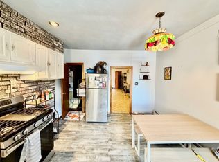 240 Hanover St #4, Boston, MA 02113