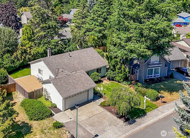 4th image of 17229 160th Avenue SE