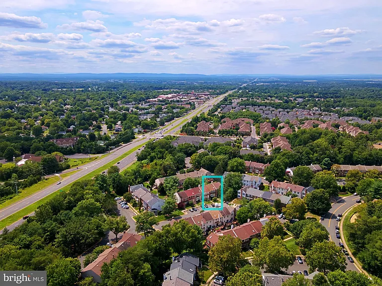 3946 Rosebay Ct — Photo 41
