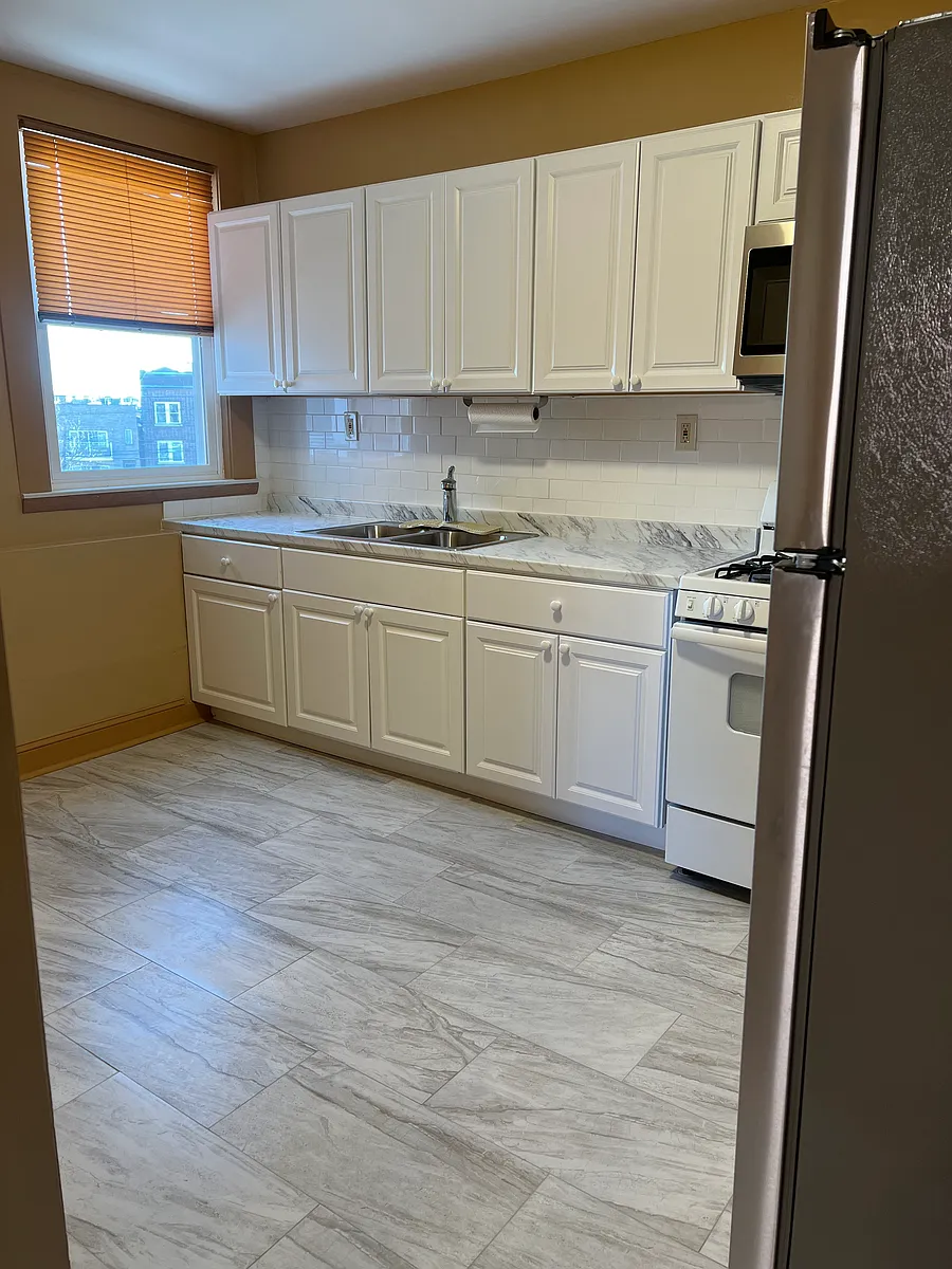 Building Photo - 414 Paterson Plank Rd #2